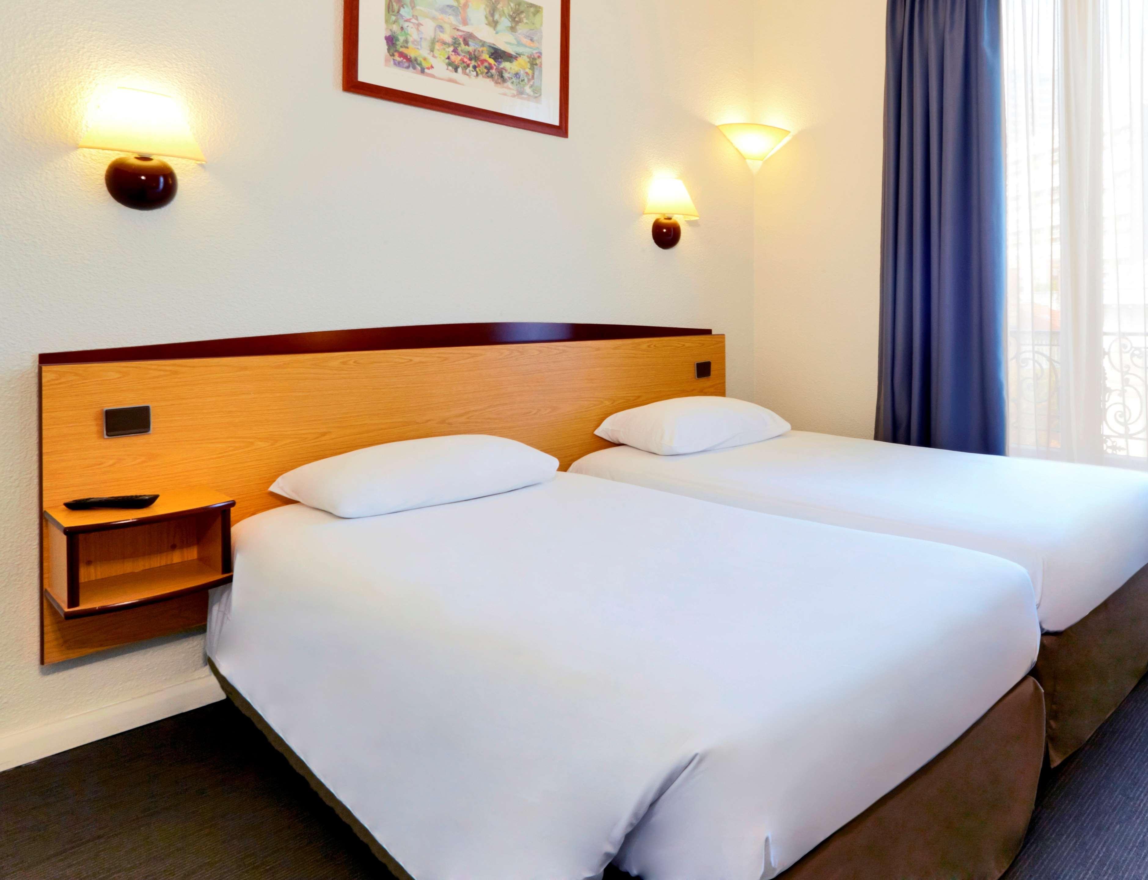 Campanile Paris Ouest - Boulogne Hotel Buitenkant foto