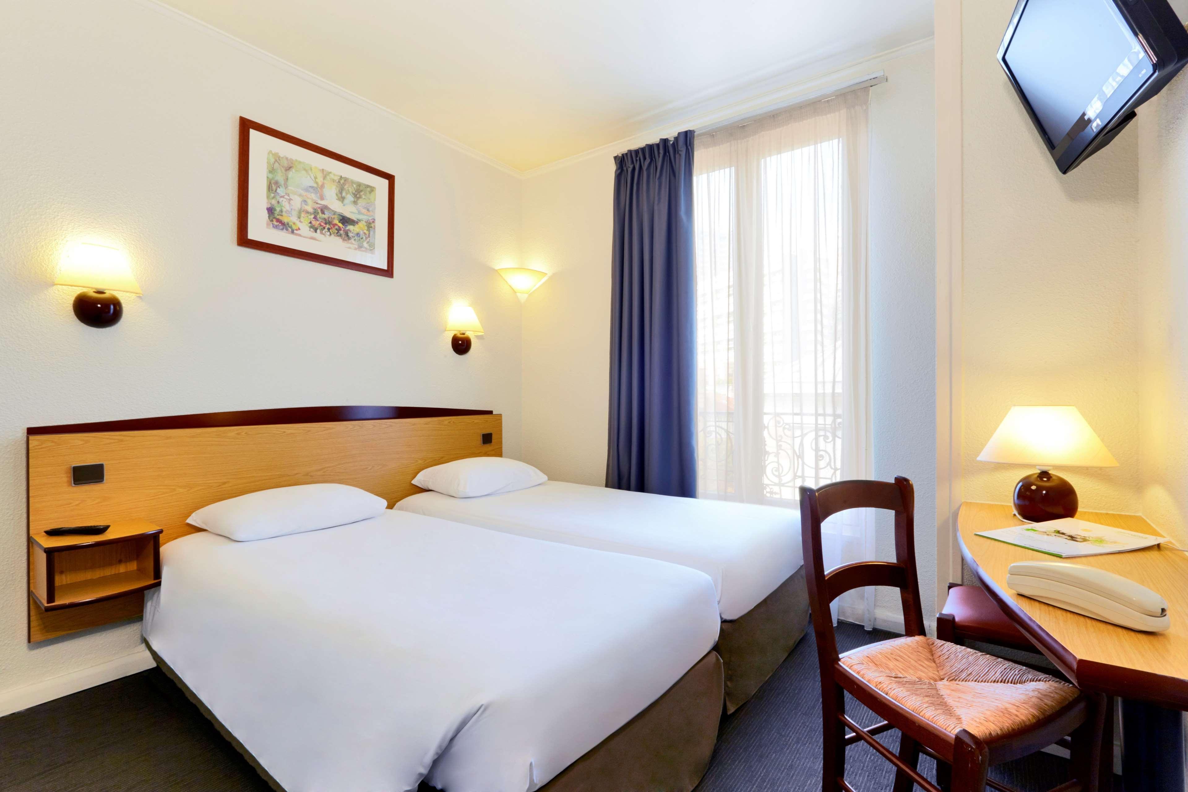 Campanile Paris Ouest - Boulogne Hotel Buitenkant foto