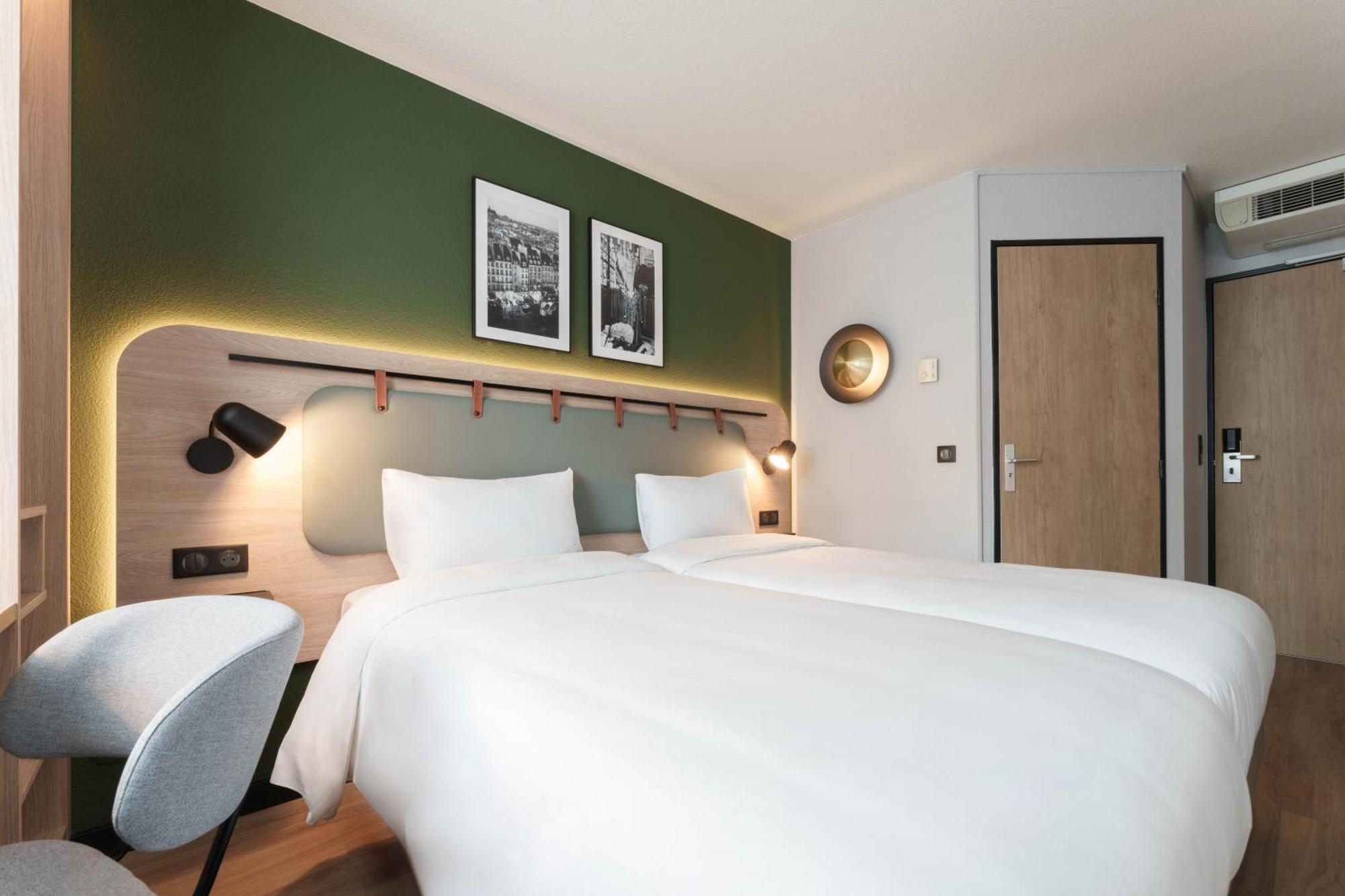 Campanile Paris Ouest - Boulogne Hotel Buitenkant foto